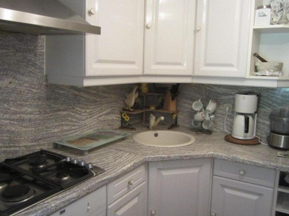 Appartement Le Lavandou, 2 pièces, 4 personnes - FR-1-251-12 Extérieur photo